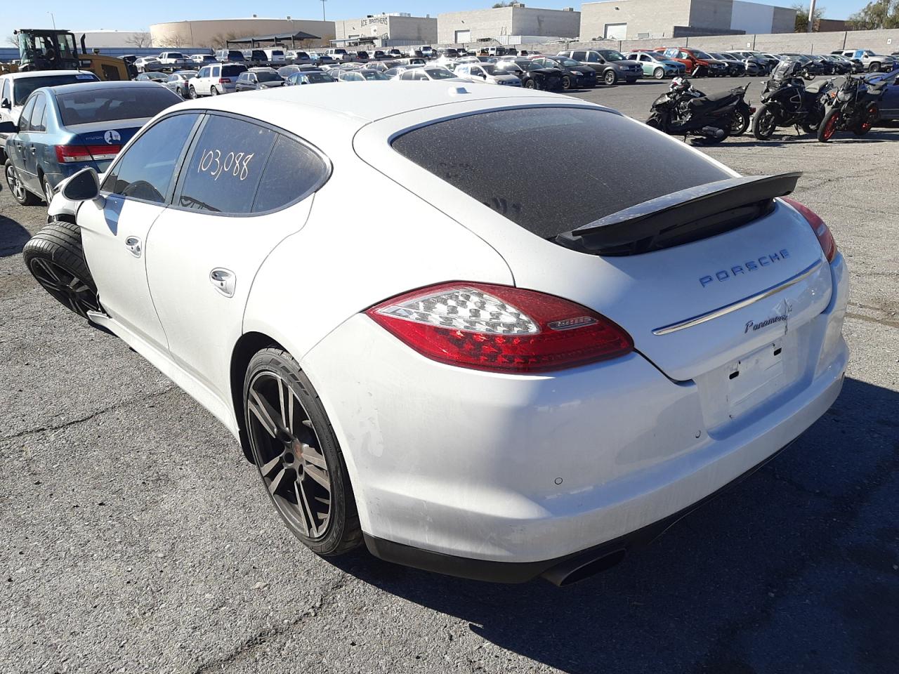 Photo 3 from auction – 2013 PORSCHE PANAMERA 2 with VIN WP0AA2A72DL015872