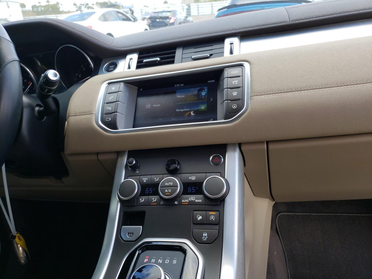 Photo 9 from auction – 2017 LAND ROVER RANGE ROVE with VIN SALVP2BG6HH198872