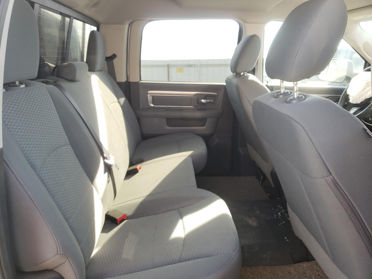 Photo 6 from auction – 2016 RAM 2500 SLT with VIN 3C6UR5JL4GG308623