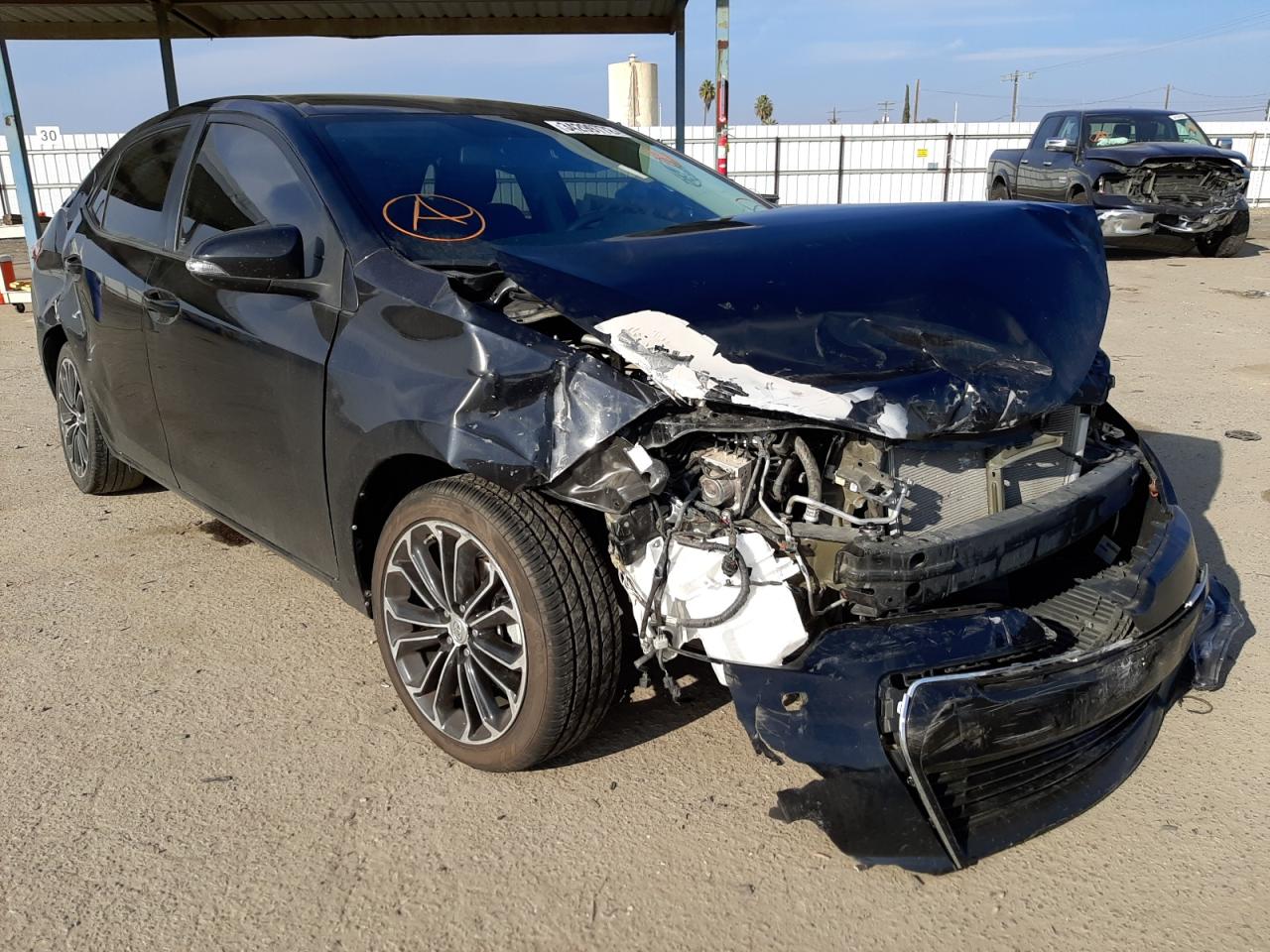 TOYOTA COROLLA L 2016 مع رقم تعريف المركبة 5YFBURHE2GP535767 - صورة من المزاد