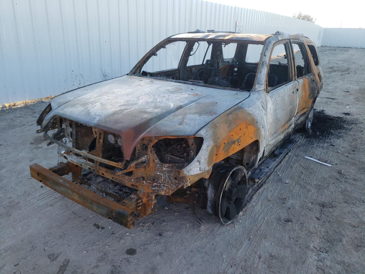 Photo 2 from auction – 2004 TOYOTA 4RUNNER SR with VIN JTEZU14R340023526