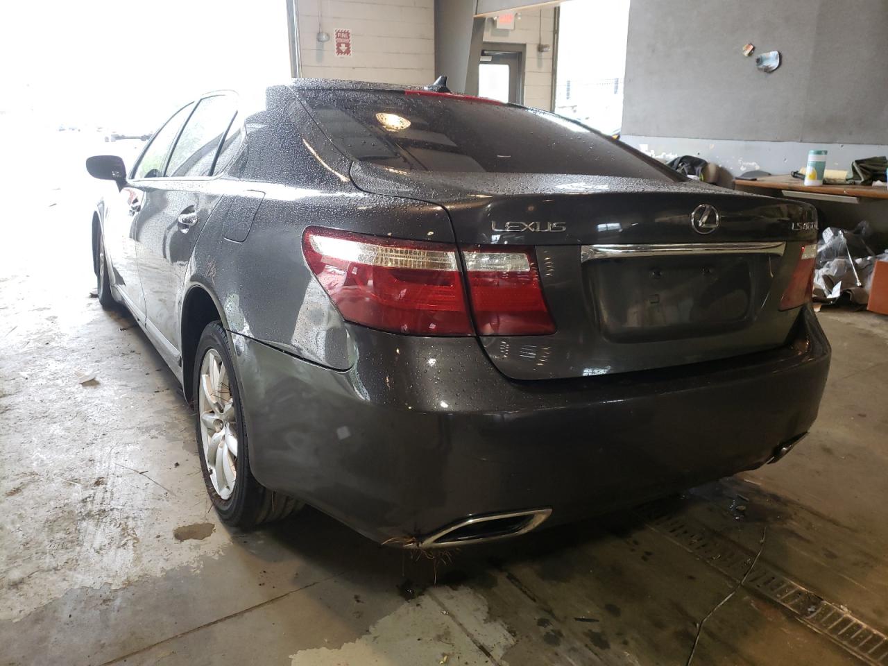Photo 3 from auction – 2008 LEXUS LS 460L with VIN JTHGL46F085028578