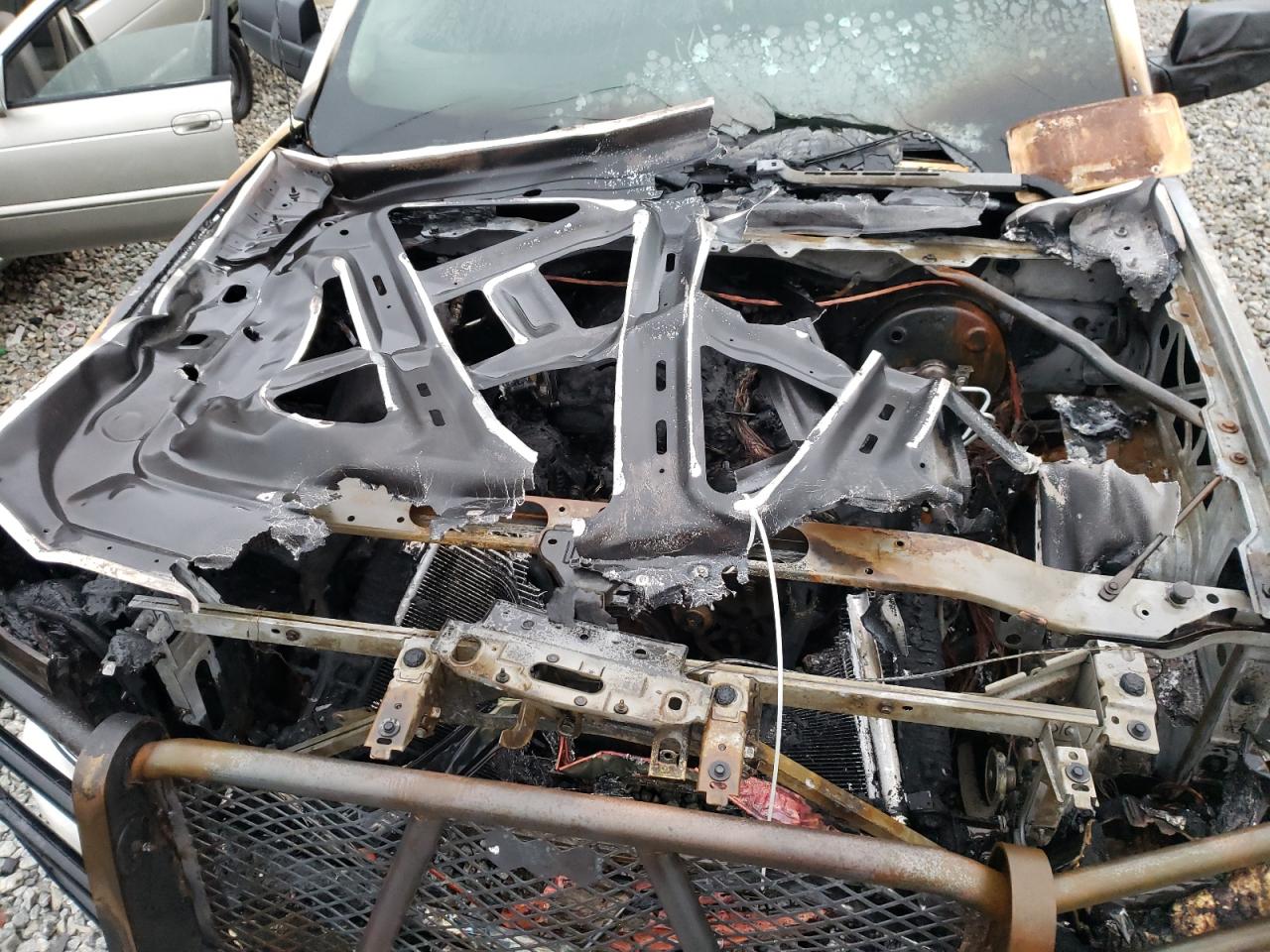 Photo 7 from auction – 2014 CHEVROLET SILVERADO with VIN 3GCUKREC9EG155328