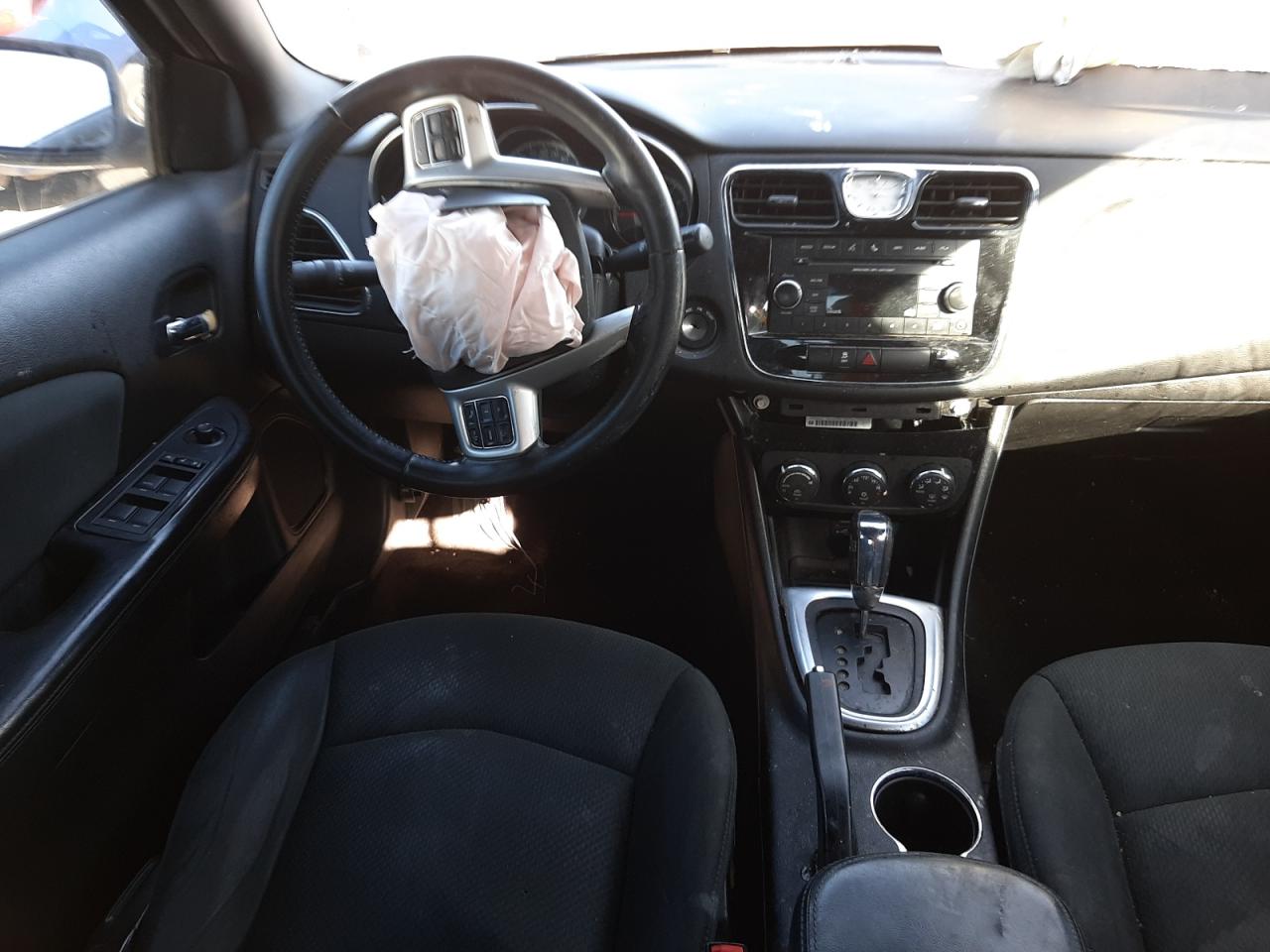 Photo 9 from auction – 2012 CHRYSLER 200 TOURIN with VIN 1C3CCBBB3CN150467