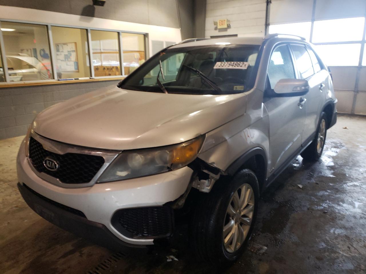 Photo 2 from auction – 2011 KIA SORENTO BA with VIN 5XYKTDA21BG176477