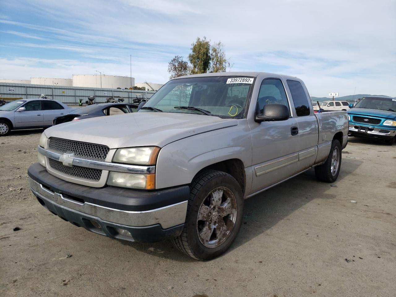 Photo 2 from auction – 2004 CHEVROLET SILVERADO with VIN 2GCEC19T241405383