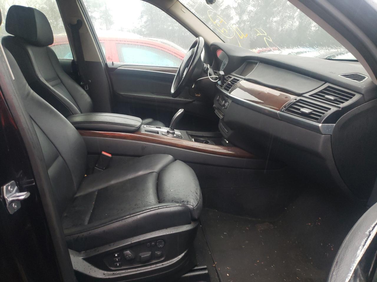 Photo 5 from auction – 2013 BMW X5 XDRIVE3 with VIN 5UXZV4C58D0E03397