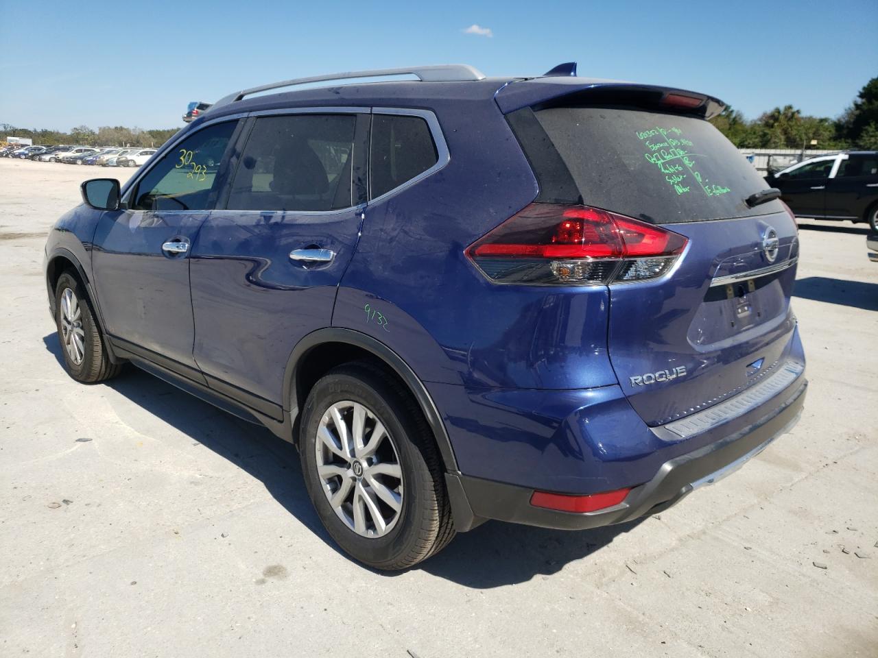 Photo 3 from auction – 2018 NISSAN ROGUE S with VIN KNMAT2MT1JP615371