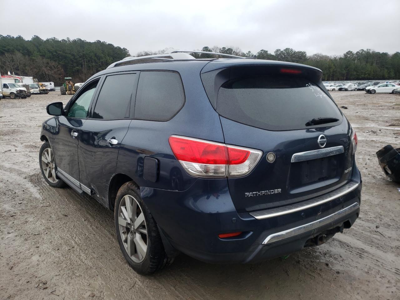 Photo 3 from auction – 2013 NISSAN PATHFINDER with VIN 5N1AR2MNXDC650787