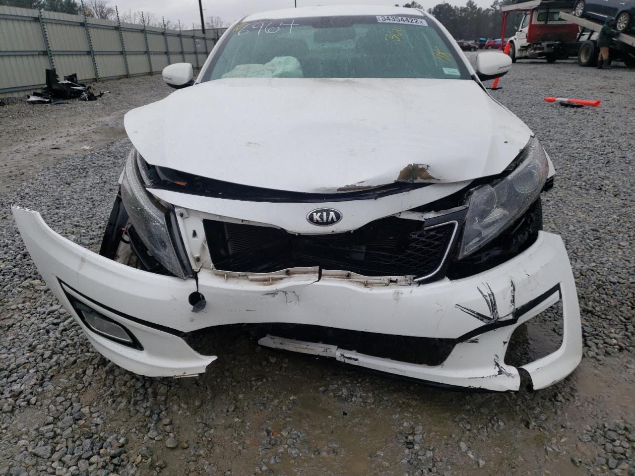 Photo 9 from auction – 2015 KIA OPTIMA LX with VIN KNAGM4A73F5556964