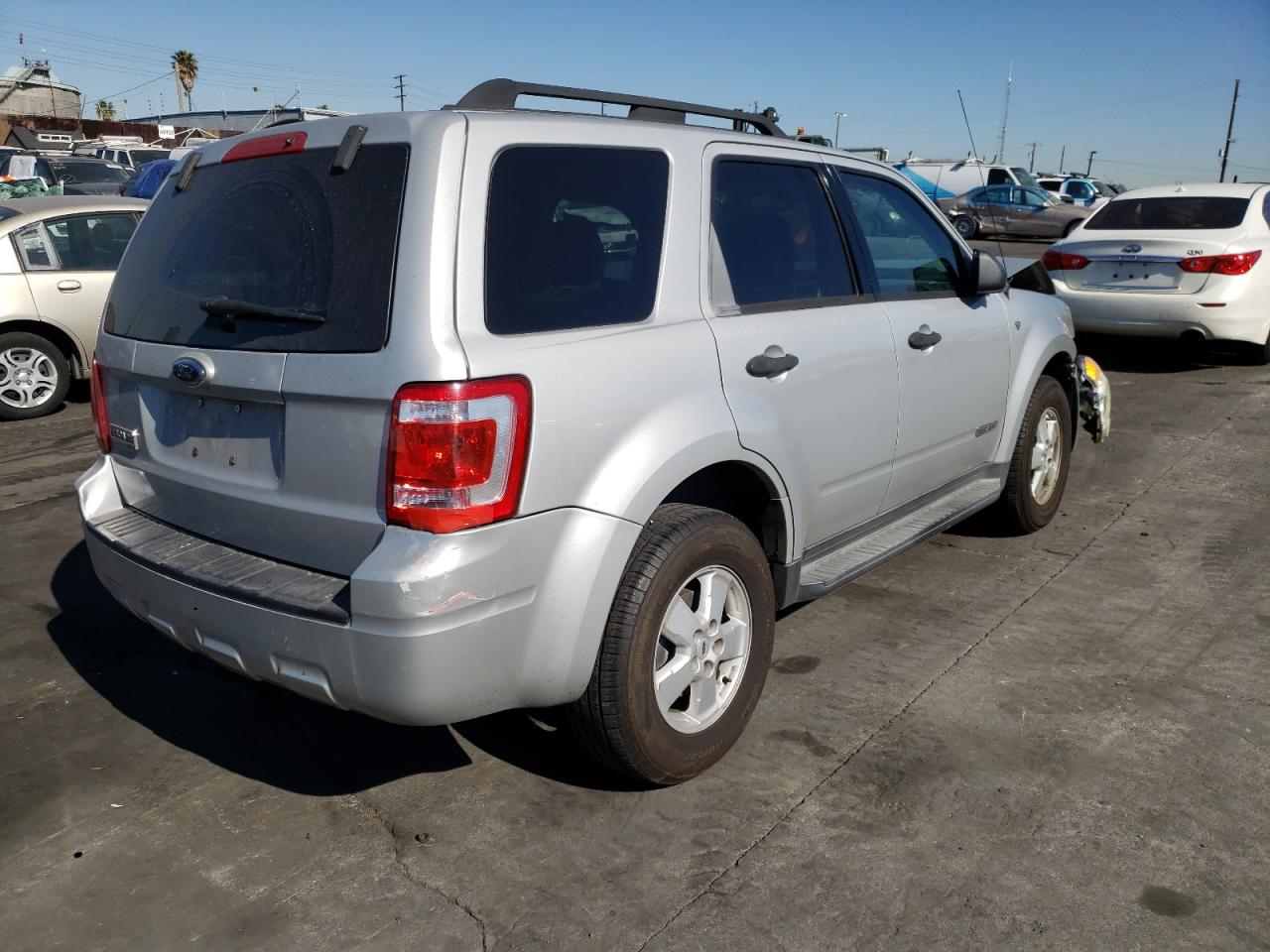 Photo 4 from auction – 2008 FORD ESCAPE XLT with VIN 1FMCU03118KB14431