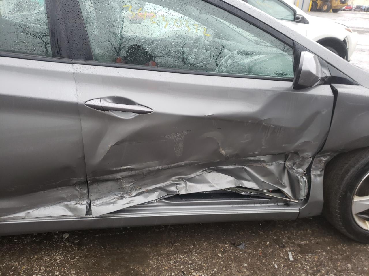 Photo 9 from auction – 2013 HYUNDAI ELANTRA with VIN 5NPDH4AE0DH454415