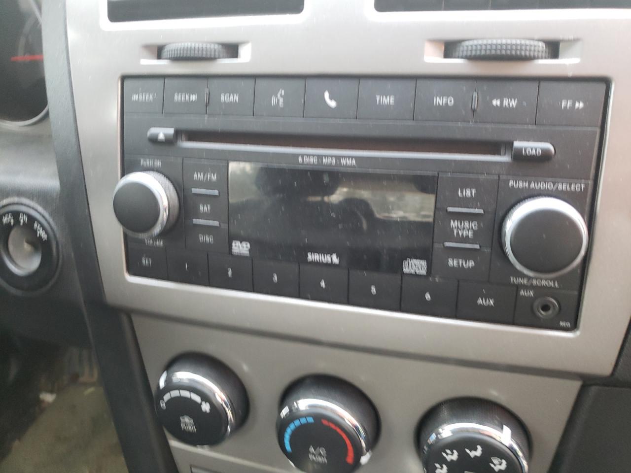 صورة رقم 9 من المزاد - 2010 DODGE AVENGER R/ مع VIN 1B3CC5FB0AN204040