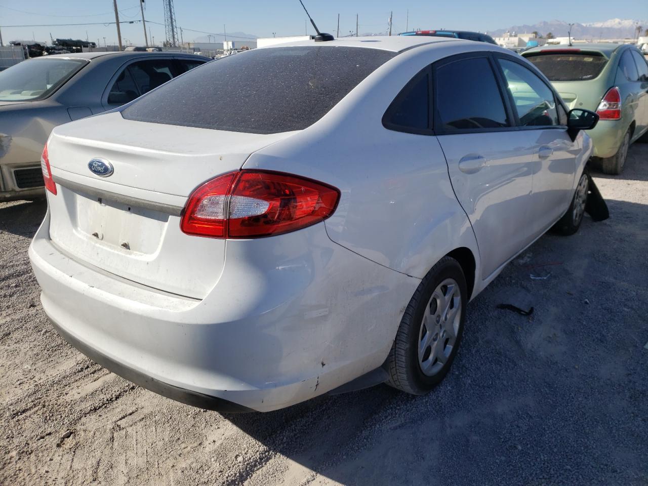 Photo 4 from auction – 2013 FORD FIESTA S with VIN 3FADP4AJ8DM159367