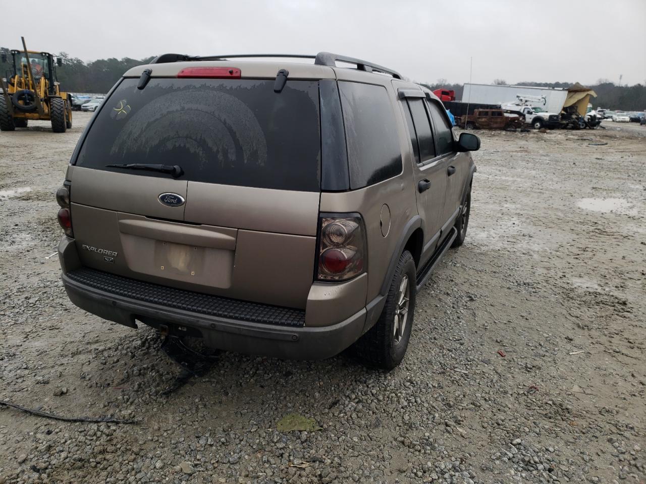 Photo 4 from auction – 2003 FORD EXPLORER X with VIN 1FMZU73K23UB69866