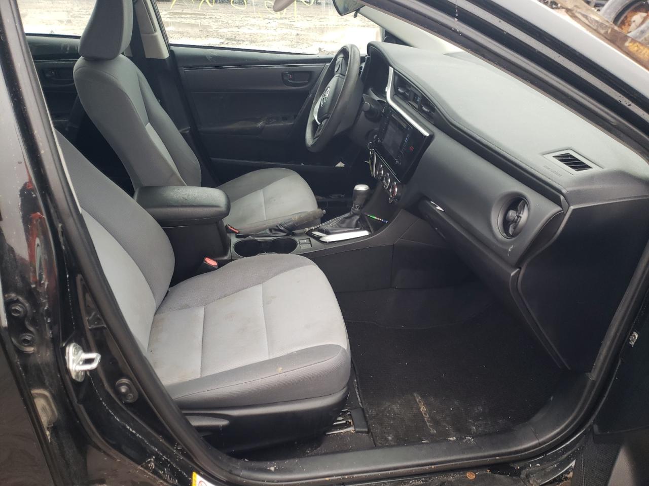 Photo 5 from auction – 2018 TOYOTA COROLLA L with VIN 5YFBURHE8JP768415