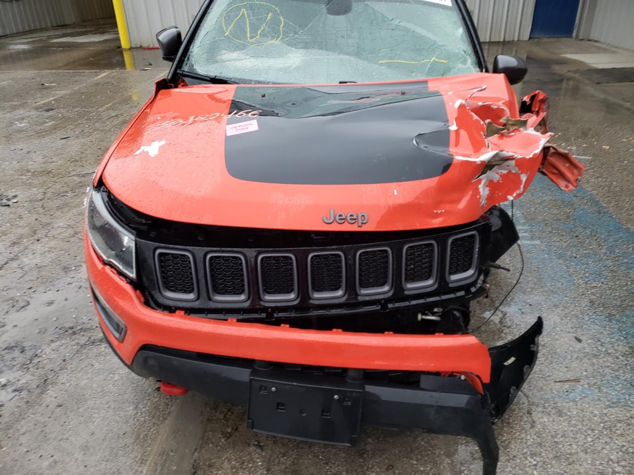 Photo 7 from auction – 2018 JEEP COMPASS TR with VIN 3C4NJDDB4JT169089