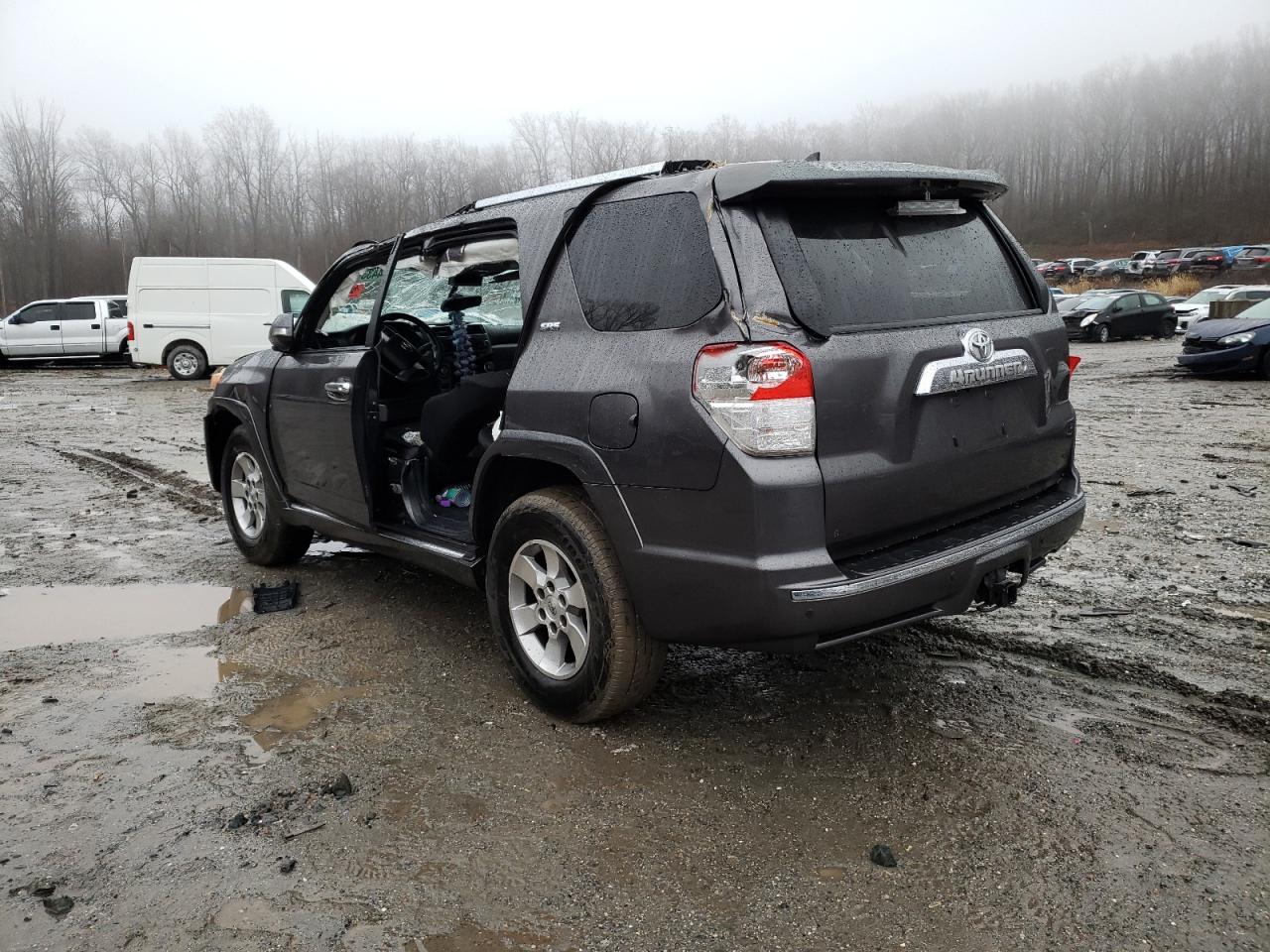 Photo 3 from auction – 2010 TOYOTA 4RUNNER SR with VIN JTEBU5JR8A5018317