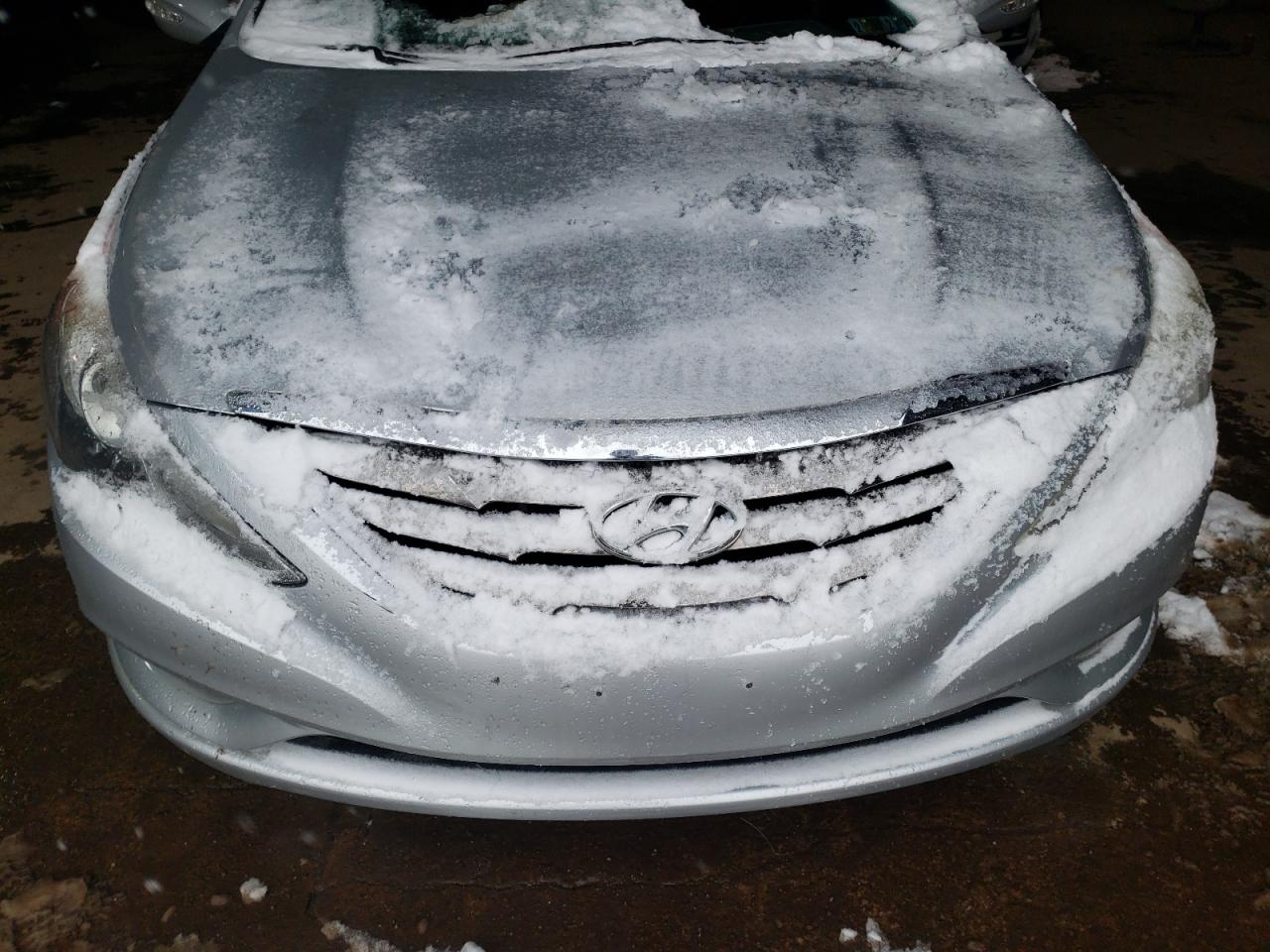 Photo 9 from auction – 2011 HYUNDAI SONATA SE with VIN 5NPEC4AC3BH036977