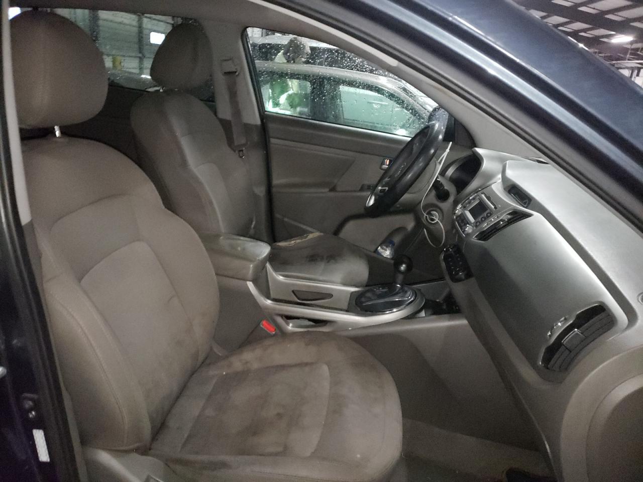 Photo 5 from auction – 2011 KIA SPORTAGE L with VIN KNDPB3A23B7047494