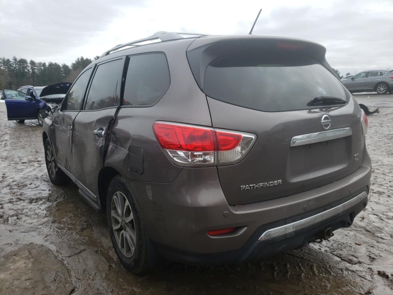 Photo 3 from auction – 2013 NISSAN PATHFINDER with VIN 5N1AR2MM4DC657709