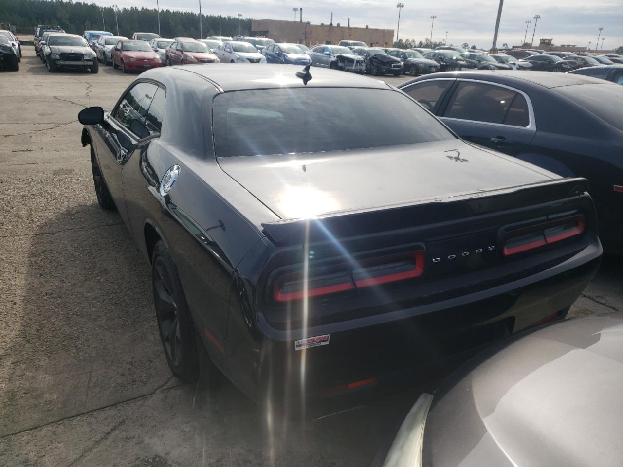 Photo 3 from auction – 2019 DODGE CHALLENGER with VIN 2C3CDZAG3KH677791