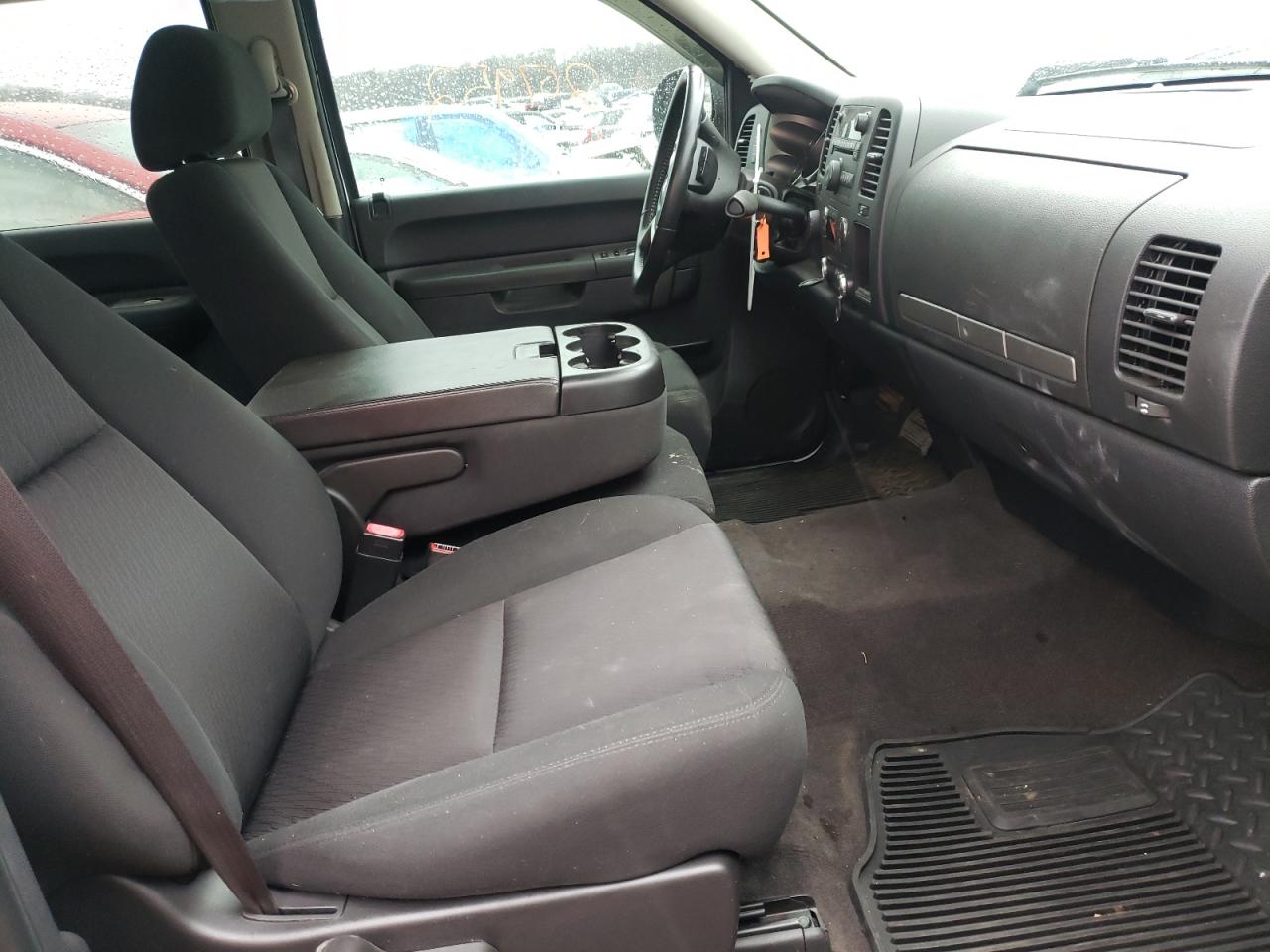 Photo 5 from auction – 2011 CHEVROLET SILVERADO with VIN 3GCPKSE30BG354803