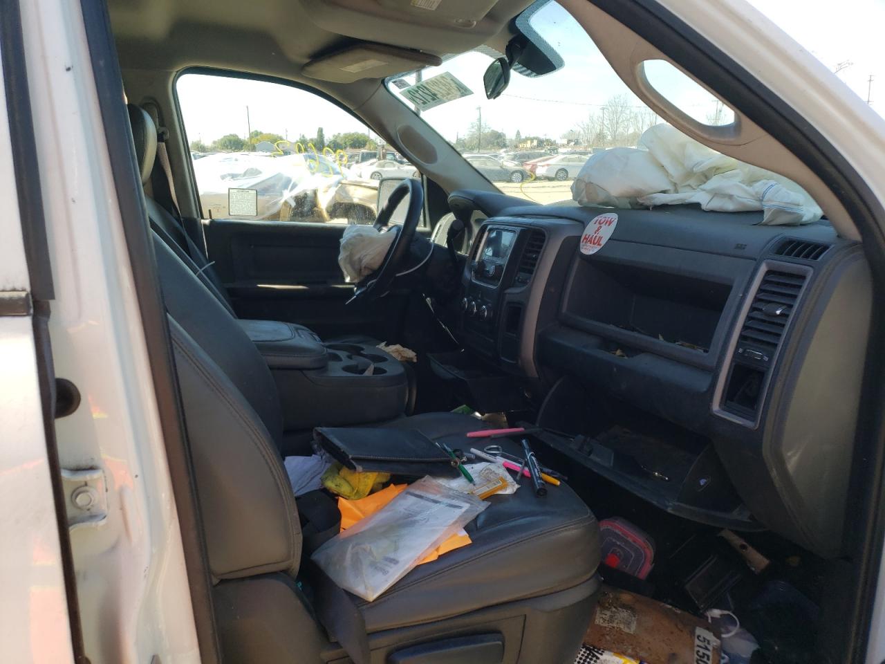 Photo 5 from auction – 2015 RAM 2500 ST with VIN 3C6TR4HT1FG585904