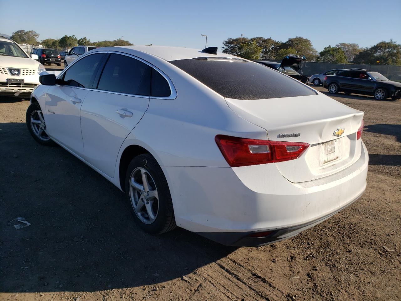 Photo 3 from auction – 2017 CHEVROLET MALIBU LS with VIN 1G1ZB5ST1HF211361