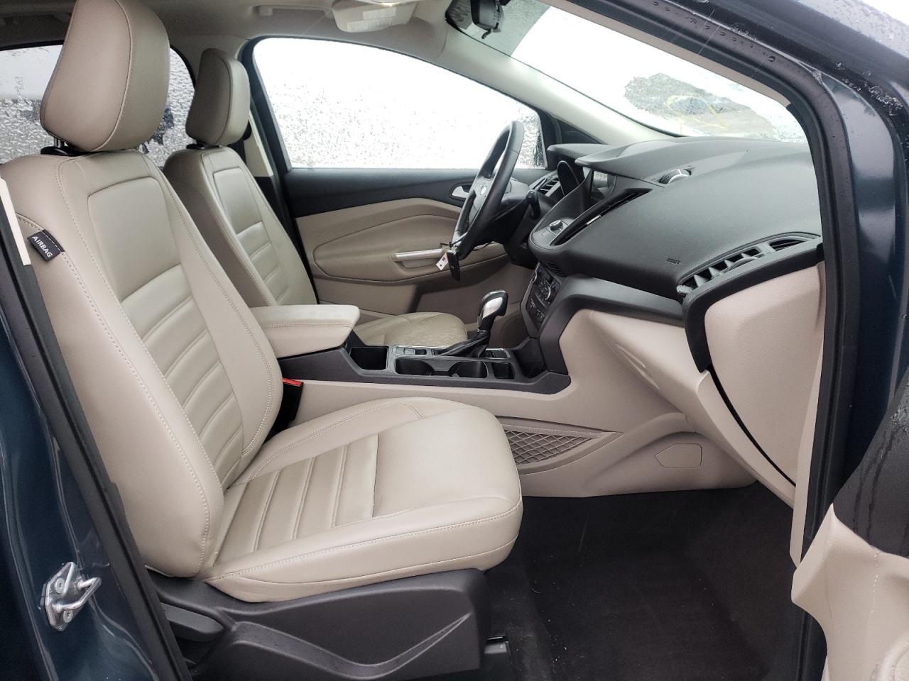Photo 5 from auction – 2019 FORD ESCAPE SEL with VIN 1FMCU9HD2KUA26443