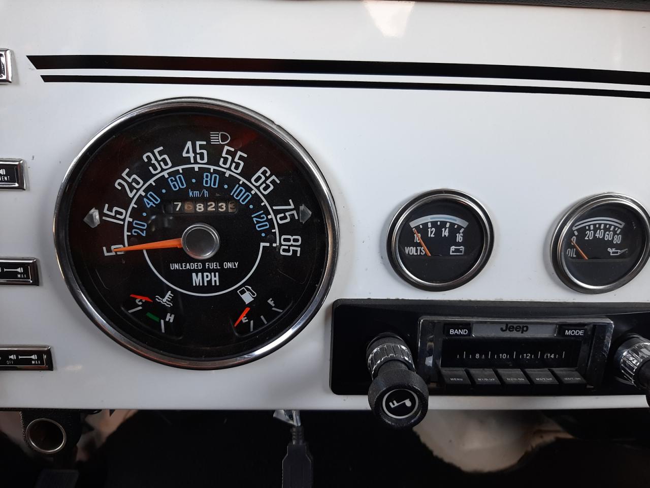 Photo 8 from auction – 1983 JEEP JEEP CJ7 with VIN 1JCCN87A4DT050673