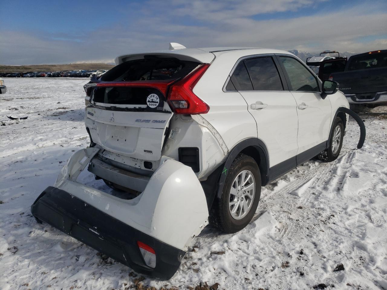 Photo 4 from auction – 2018 MITSUBISHI ECLIPSE CR with VIN JA4AT4AA0JZ047840