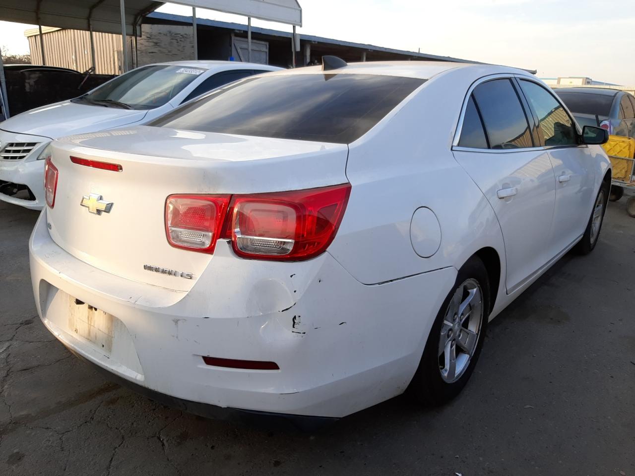 Photo 4 from auction – 2015 CHEVROLET MALIBU LS with VIN 1G11B5SL6FF301664
