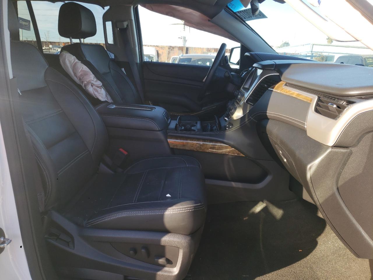Photo 5 from auction – 2016 GMC YUKON DENA with VIN 1GKS2CKJ2GR425000
