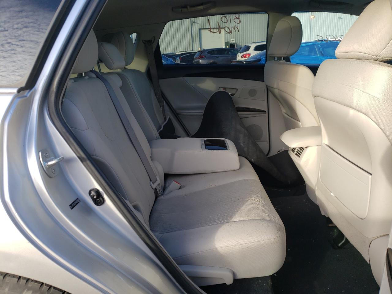 Photo 6 from auction – 2010 TOYOTA VENZA with VIN 4T3ZK3BB4AU030875