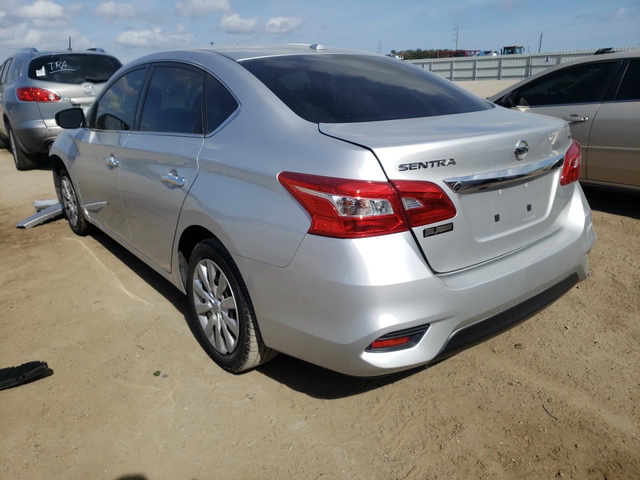 Photo 3 from auction – 2017 NISSAN SENTRA S with VIN 3N1AB7AP5HY337612