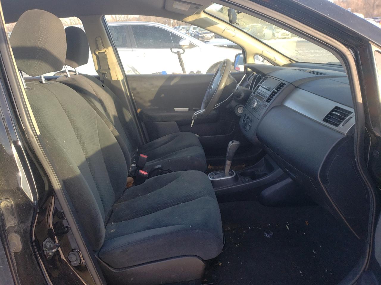 Photo 5 from auction – 2011 NISSAN VERSA S with VIN 3N1BC1AP2BL358694