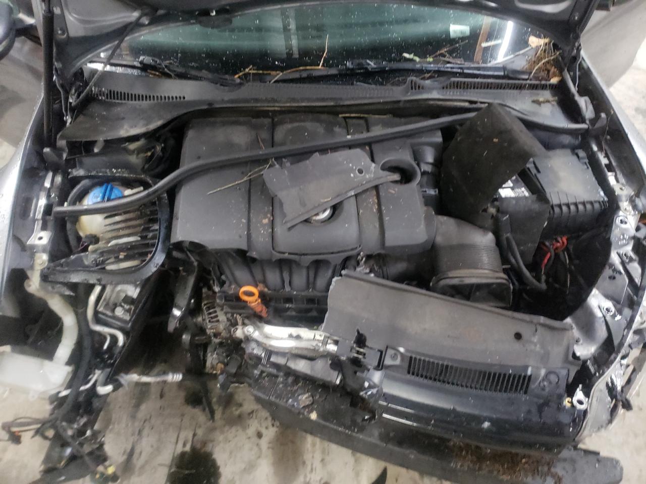 Photo 7 from auction – 2013 VOLKSWAGEN GOLF with VIN WVWDB7AJ0DW129063