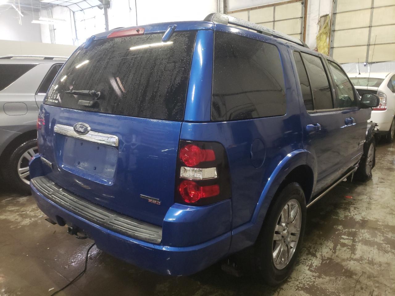 Photo 4 from auction – 2007 FORD EXPLORER L with VIN 1FMEU65847UB58044