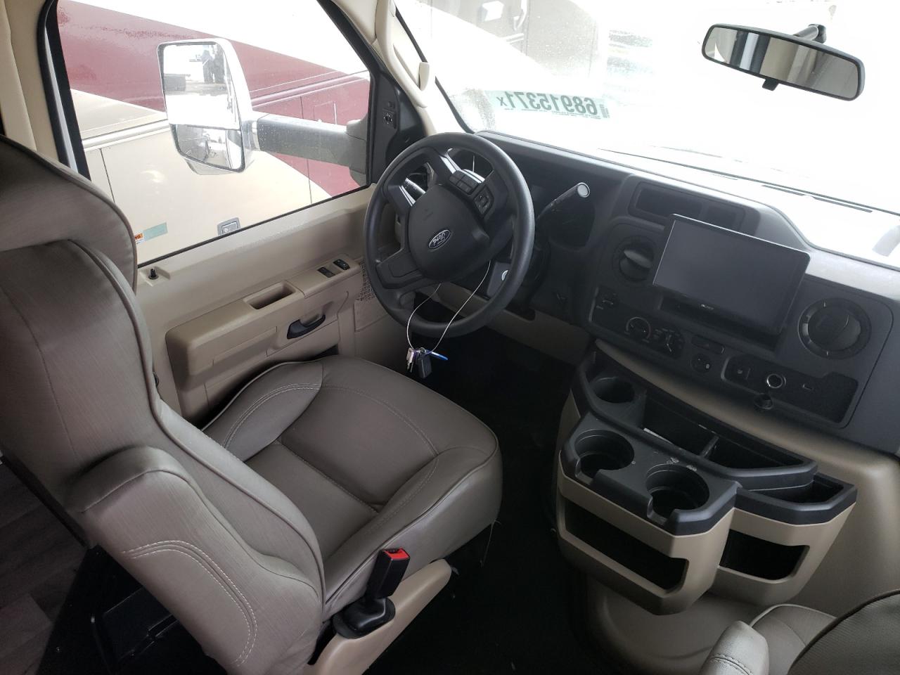 Zdjęcie 9 z aukcji – 2021 FORD ECONOLINE z VIN 1FDXE4FNXMDC23084