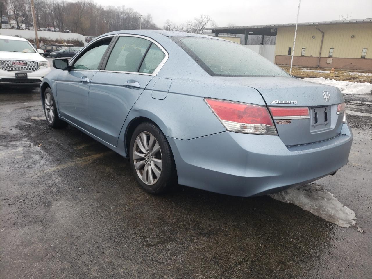Photo 3 from auction – 2011 HONDA ACCORD EX with VIN 1HGCP2F7XBA138037