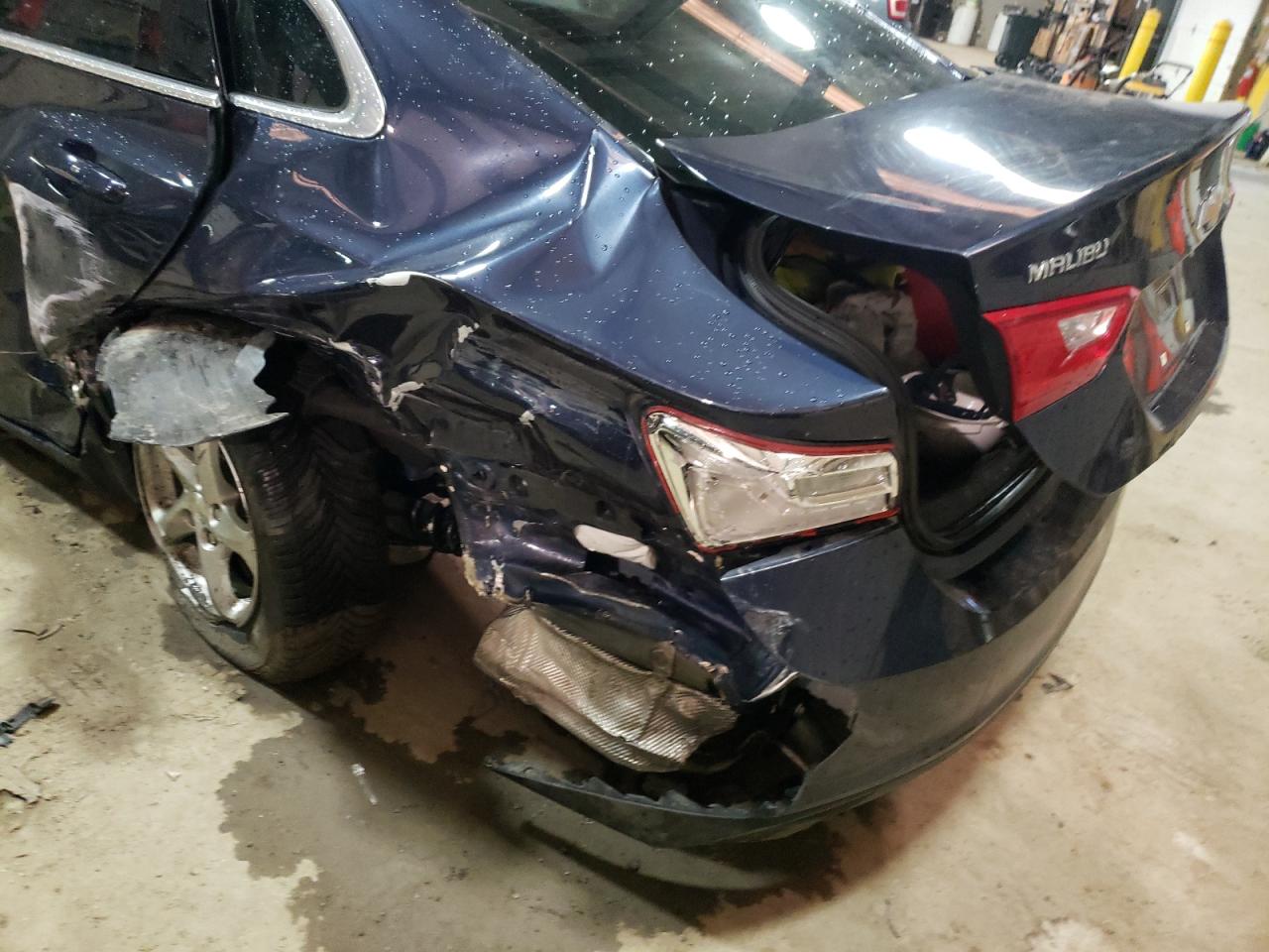 Photo 9 from auction – 2018 CHEVROLET MALIBU LS with VIN 1G1ZB5ST4JF104570