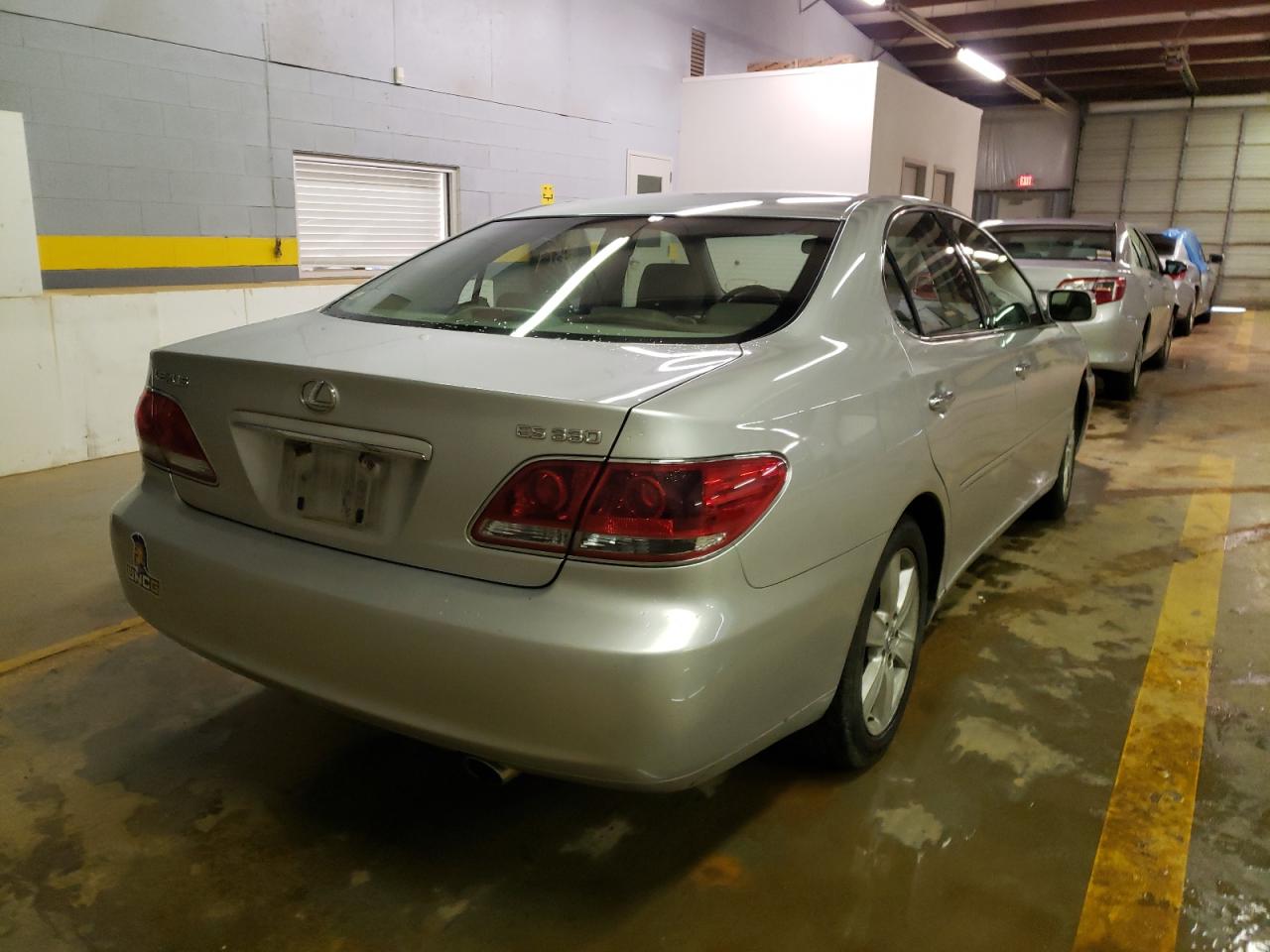 Photo 4 from auction – 2005 LEXUS ES330 with VIN JTHBA30G655137053