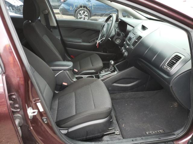 Photo 5 from auction – 2017 KIA FORTE LX with VIN 3KPFK4A78HE150965