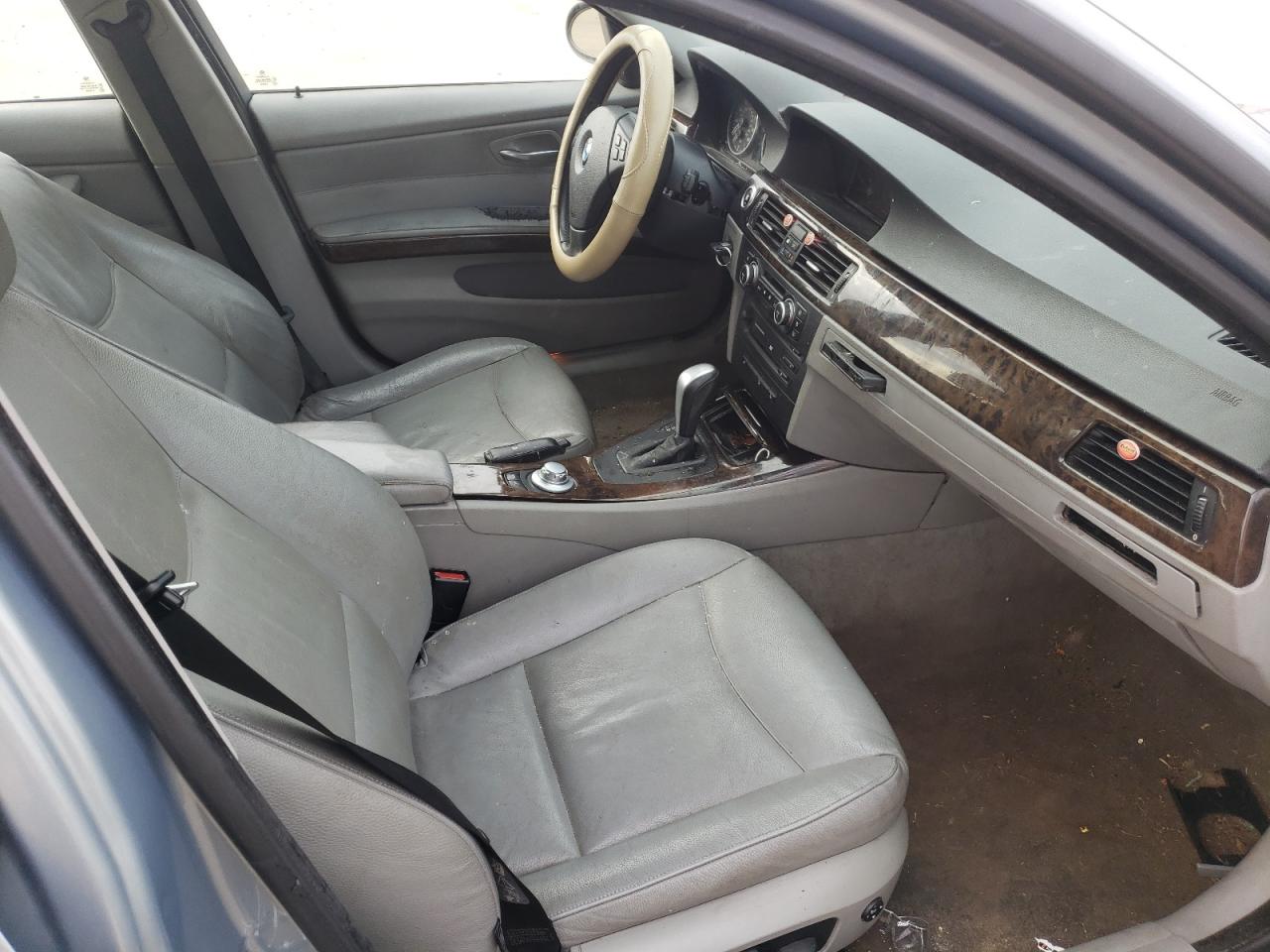 Photo 5 from auction – 2007 BMW 328 XI with VIN WBAVC93557KX54323