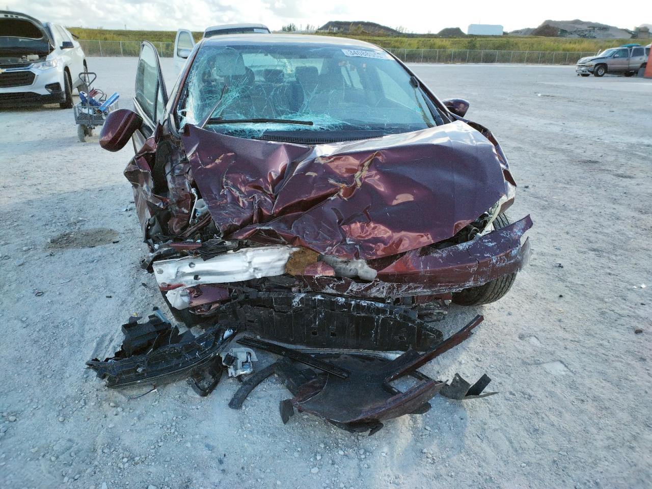 Photo 9 from auction – 2015 HONDA CIVIC LX with VIN 19XFB2F5XFE078482