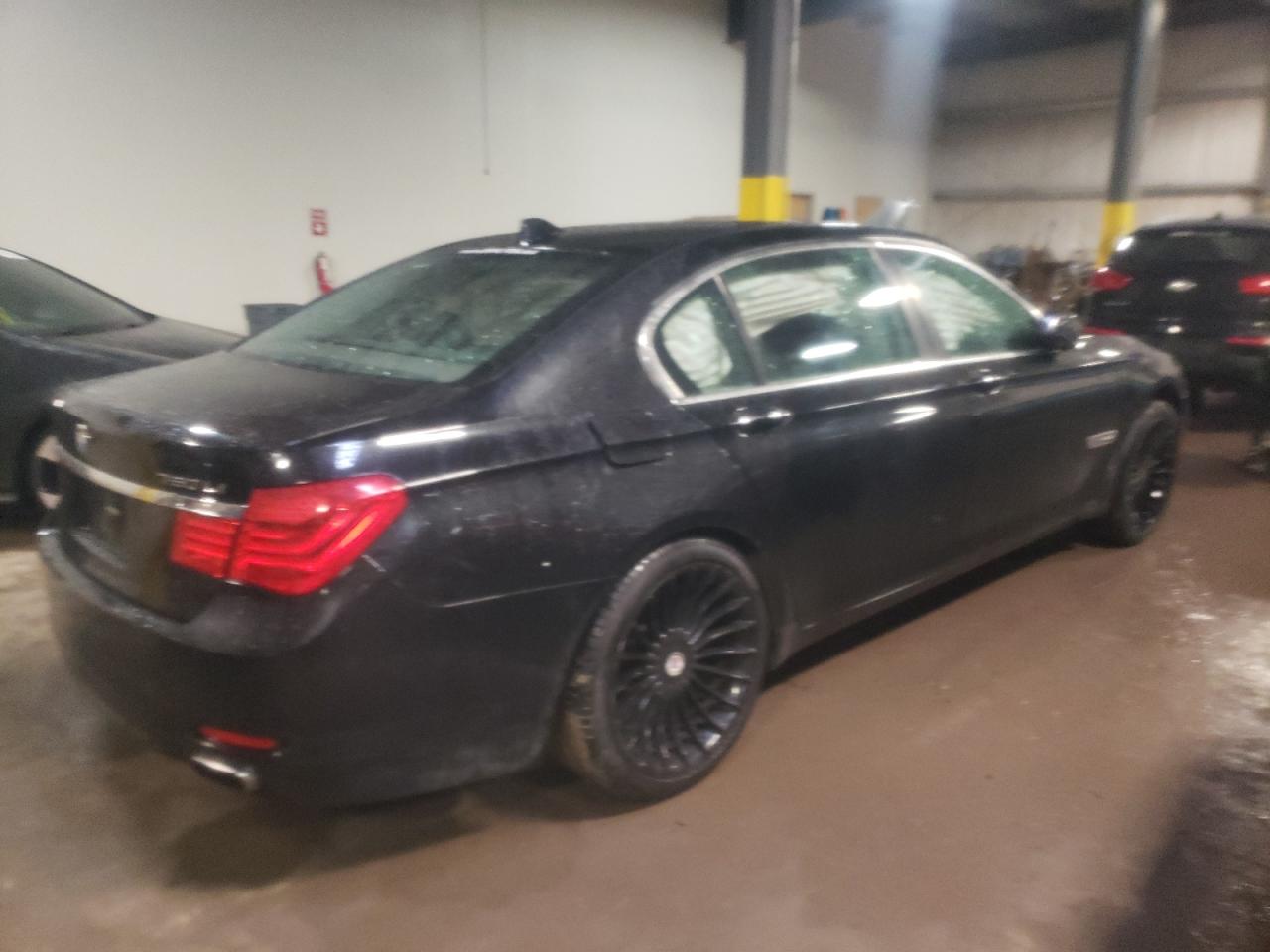 Photo 4 from auction – 2011 BMW 750 LI with VIN WBAKC8C56BC434511