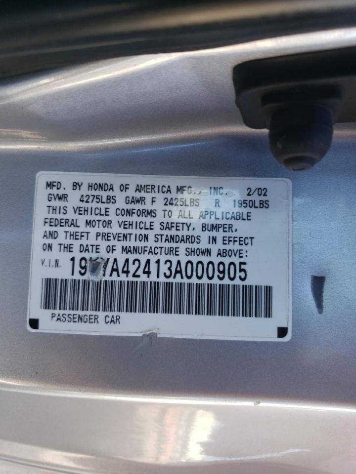 Photo 10 from auction – 2003 ACURA 3.2CL with VIN 19UYA42413A000905