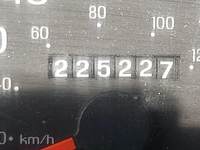 Photo 8 from auction – 2000 FORD ECONOLINE with VIN 1FTRE1423YHB04005