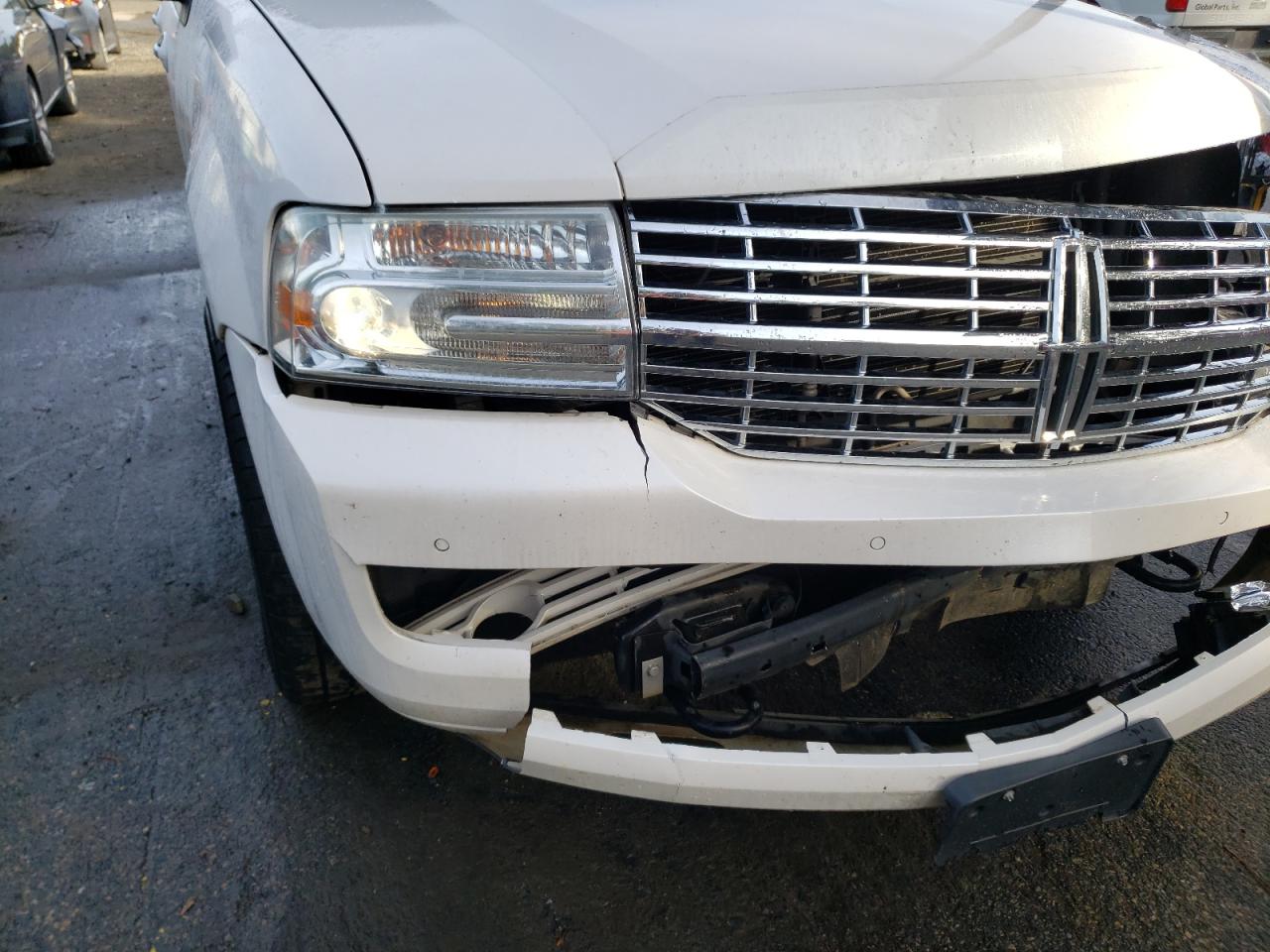 Photo 9 from auction – 2011 LINCOLN NAVIGATOR with VIN 5LMJJ2H57BEJ07008
